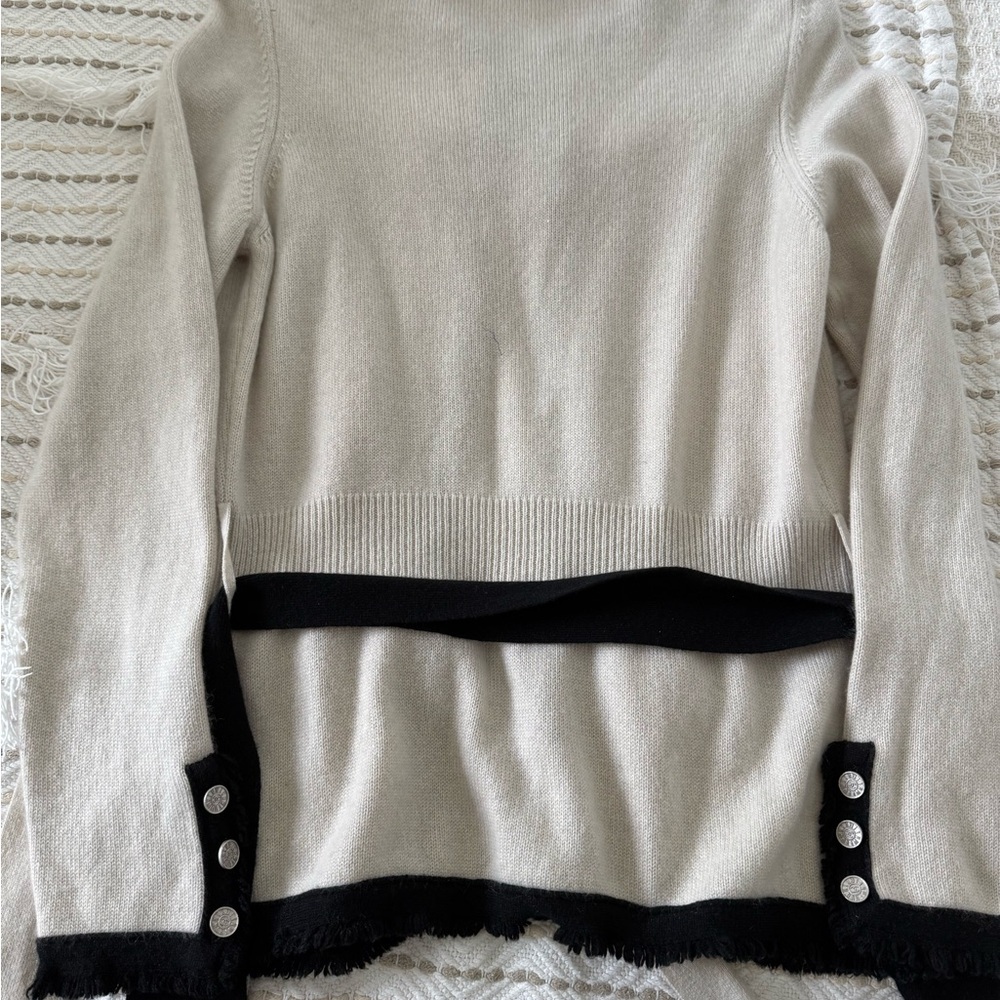 CHANEL 100%cashmere Ecru w/Black fringe trimmed cardigan silver CC buttons Sz 42 - Picture 9 of 10
